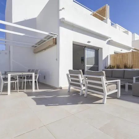 Casa Pinot Holiday home Llobregales